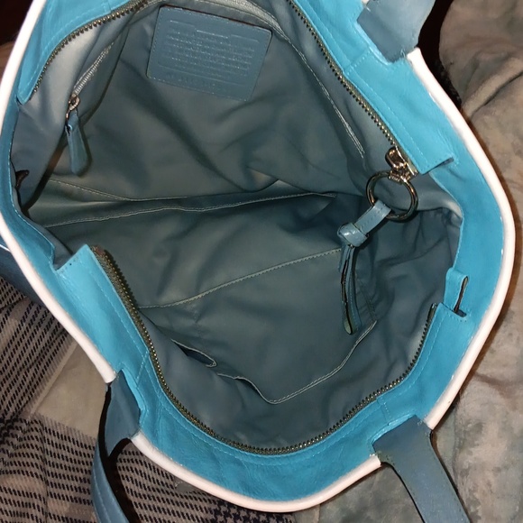 🤟TRADED🤟Hold for BO COACH Large Turquoise/Gray Tote Bag Op Art - Picture 8 of 9